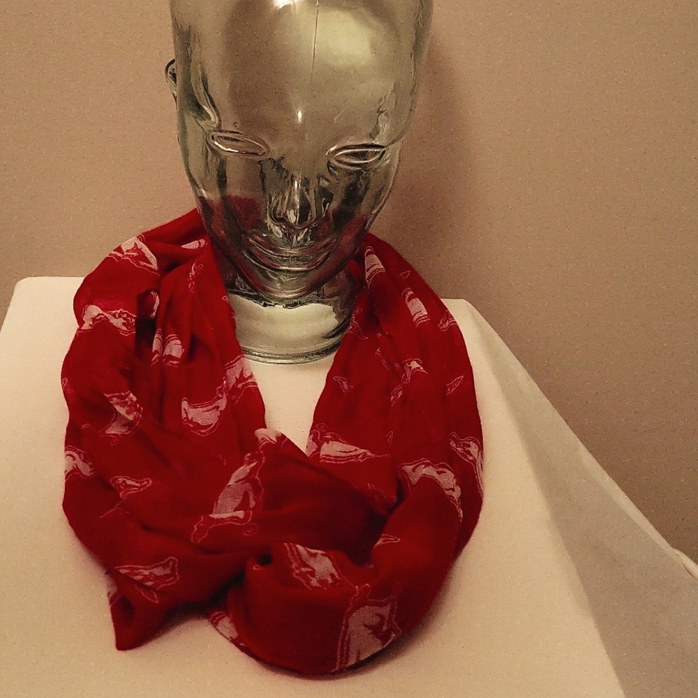 Razorback Scarf